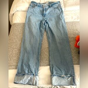 Abercrombie size 29R woman’s jeans. Cuffed, curve love